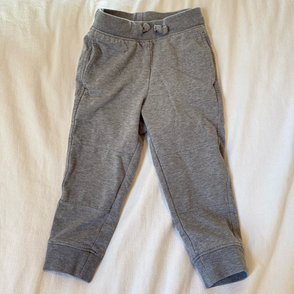 Primary Heather Gray Kids Joggers SZ 3 EuC